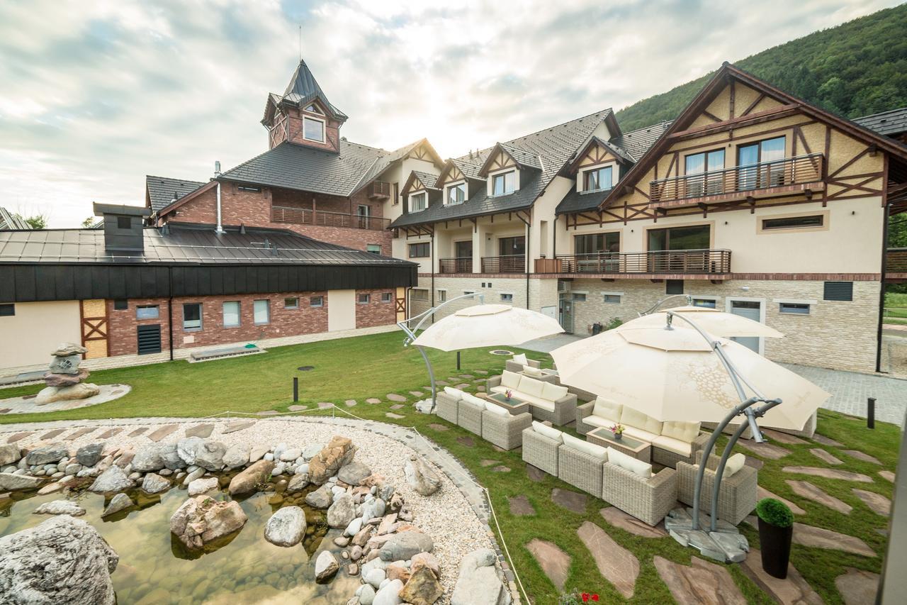 Village Resort Hanuliak Bela  Ngoại thất bức ảnh